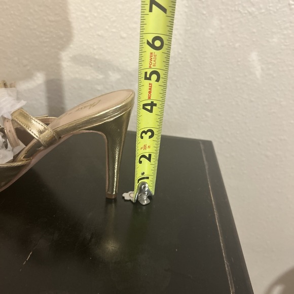 Chase and Chloe Camila-9 Metallic Gold Heels  Pumps‎ Size 8- New in Box - Picture 13 of 14